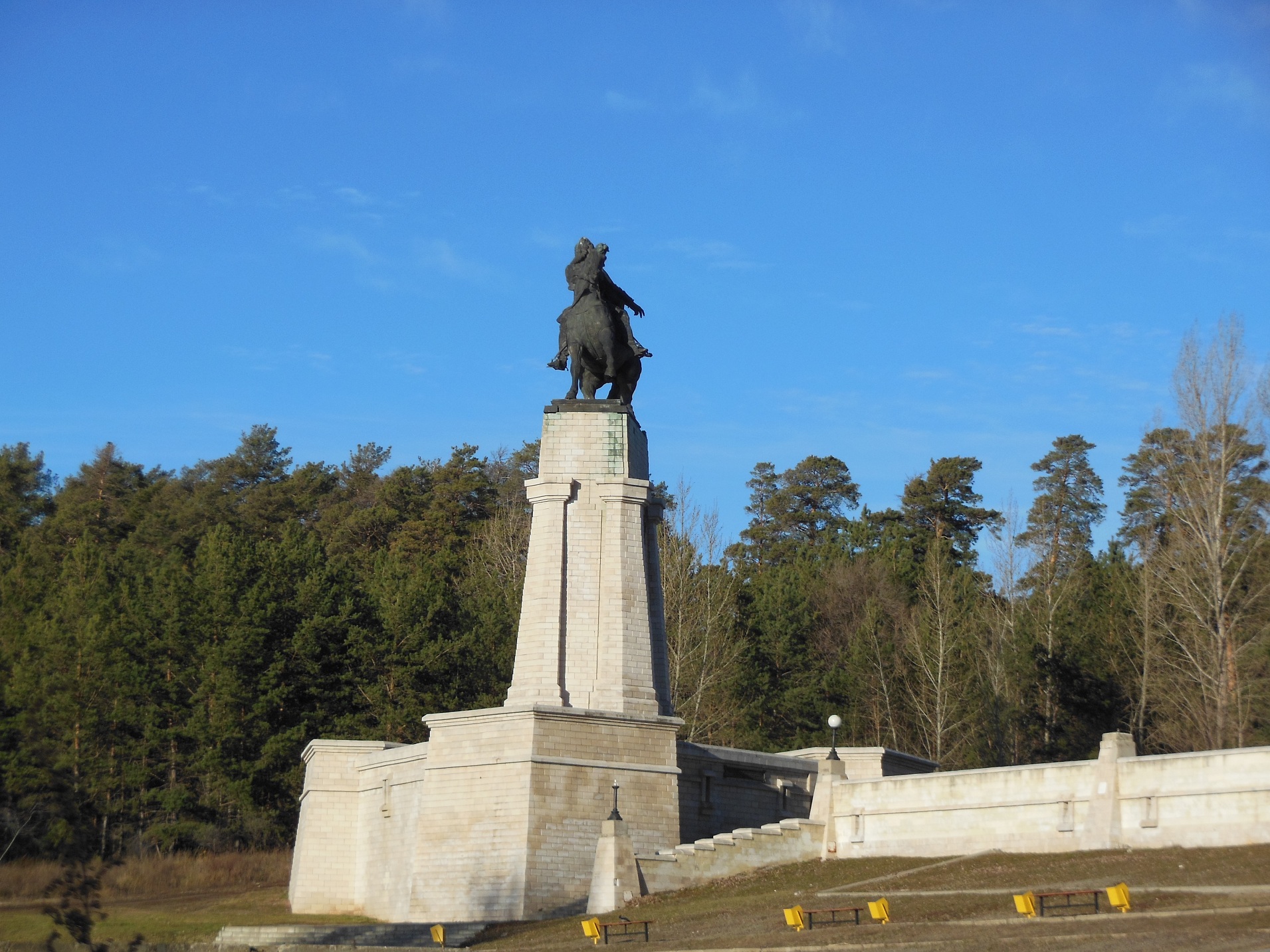 Татищев памятник Тольятти